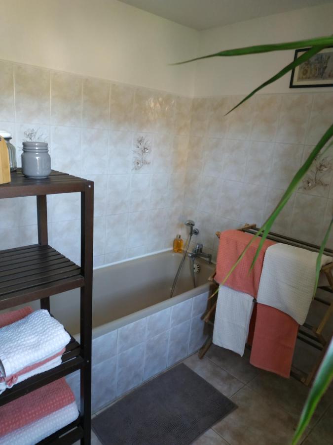 Chez Sylvie, Chambre Calme Сен-Леон-сюр-Везер Экстерьер фото